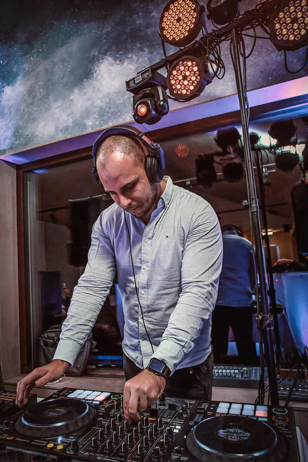 Mitől lesz igazán tapasztalt egy esküvői DJ? – A csapatjátékos, aki minden szolgáltatóval együttműködik